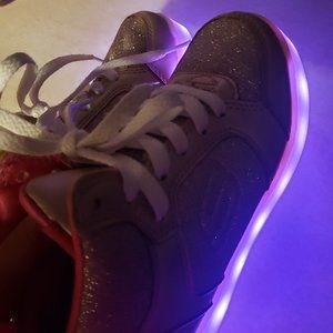 Sketchers lights up girls shoes size 13